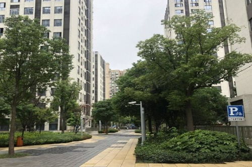 卓越時(shí)代廣場優(yōu)點(diǎn) 不足,卓越時(shí)代廣場怎么樣,卓越時(shí)代廣場周邊房產(chǎn)中介經(jīng)紀(jì)人評價(jià)